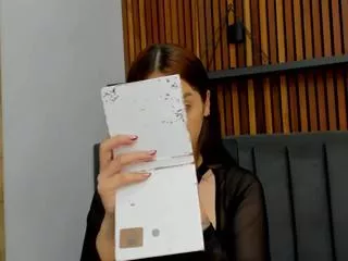 Offline sophie_walton on Flirt4Free