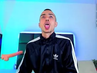 Offline steven_tello on Flirt4Free