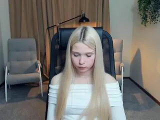 Offline tayna_bliler on Flirt4Free