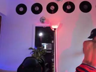 toonny_lee from Flirt4Free