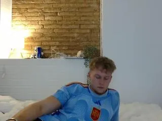 Offline travis_bennett on Flirt4Free