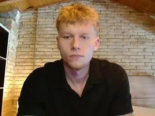 Offline travis_bennett on Flirt4Free