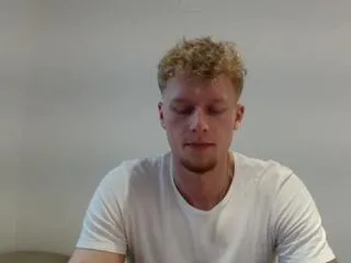 Offline travis_bennett on Flirt4Free