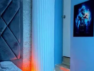 Freechat travis_lenox on Flirt4Free