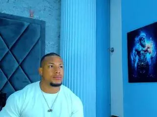 Freechat travis_lenox on Flirt4Free