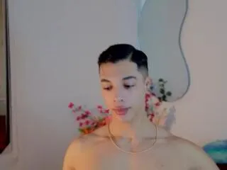 Offline troye_williams on Flirt4Free