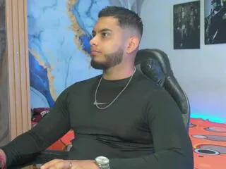 Offline tyler_price on Flirt4Free