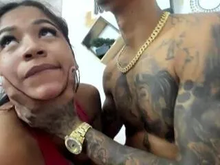 Offline yuleimys_alexx on Flirt4Free