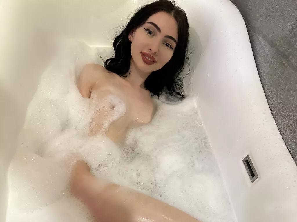AnaDoleray on LiveJasmin