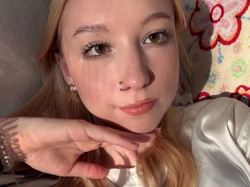 AnnLark on LiveJasmin