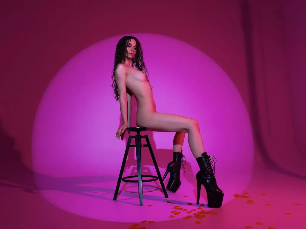 LiveJasmin BeatriceVazqueze is Freechat BeatriceVazqueze — I love to talk about anything, get to know you, flirt with you, play with you and dance for you... No embarrassment, just relax