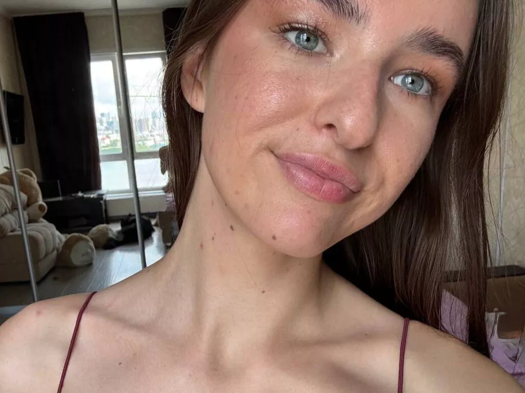 LiveJasmin GingerWareham is Freechat GingerWareham — I love trying out new things, I love dancing to fun music, singing along to my favorite songs, lifting everyone's spirits and more.