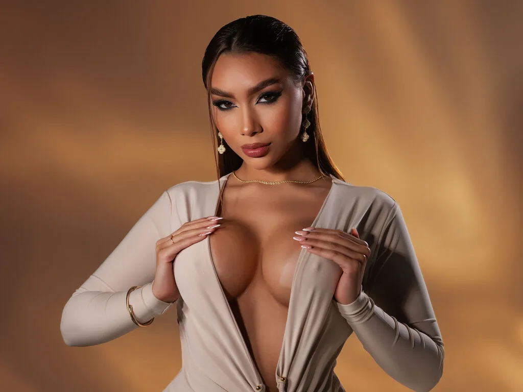 LiveJasmin Isabela is Freechat Isabela — I long to travel all over the world, it's something that fascinates me. I am a lover of luxury and great restaurants, I am a girl who does not settle for little. Finally, I can say that fashion and art can be part of my taste.