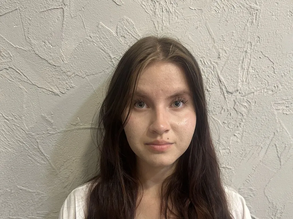 LiveJasmin KatyRhoades is Freechat KatyRhoades — I love gentle compliments, when a man takes the lead and makes me feel desired. I enjoy playful teasing, long conversations, and discovering fantasies together.