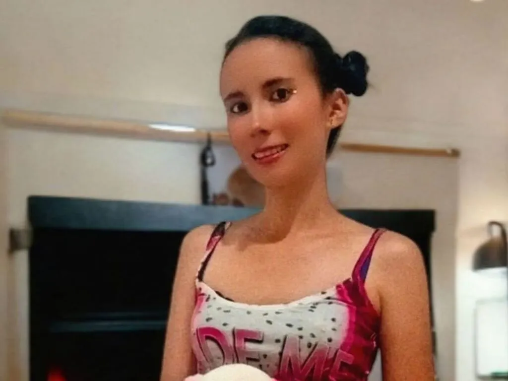 Offline MiaKlein on LiveJasmin