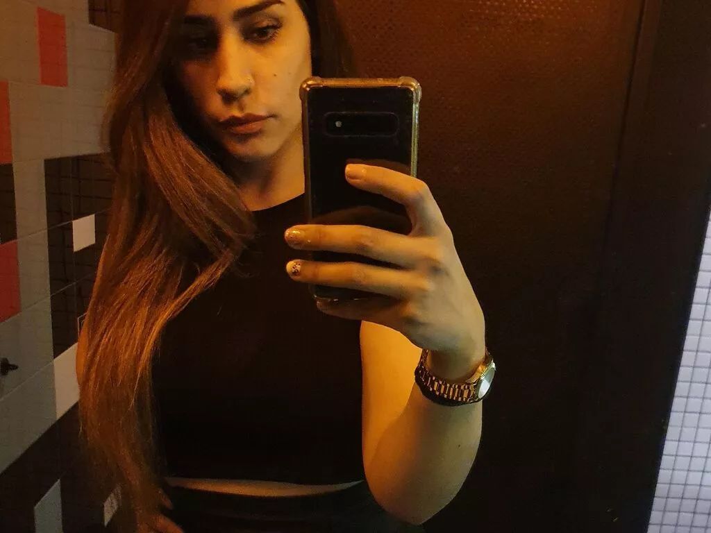 LiveJasmin NahiaraBiel is Freechat NahiaraBiel — chocolate ice cream,honesty, cute cats, true love, whats makes your heart tick?