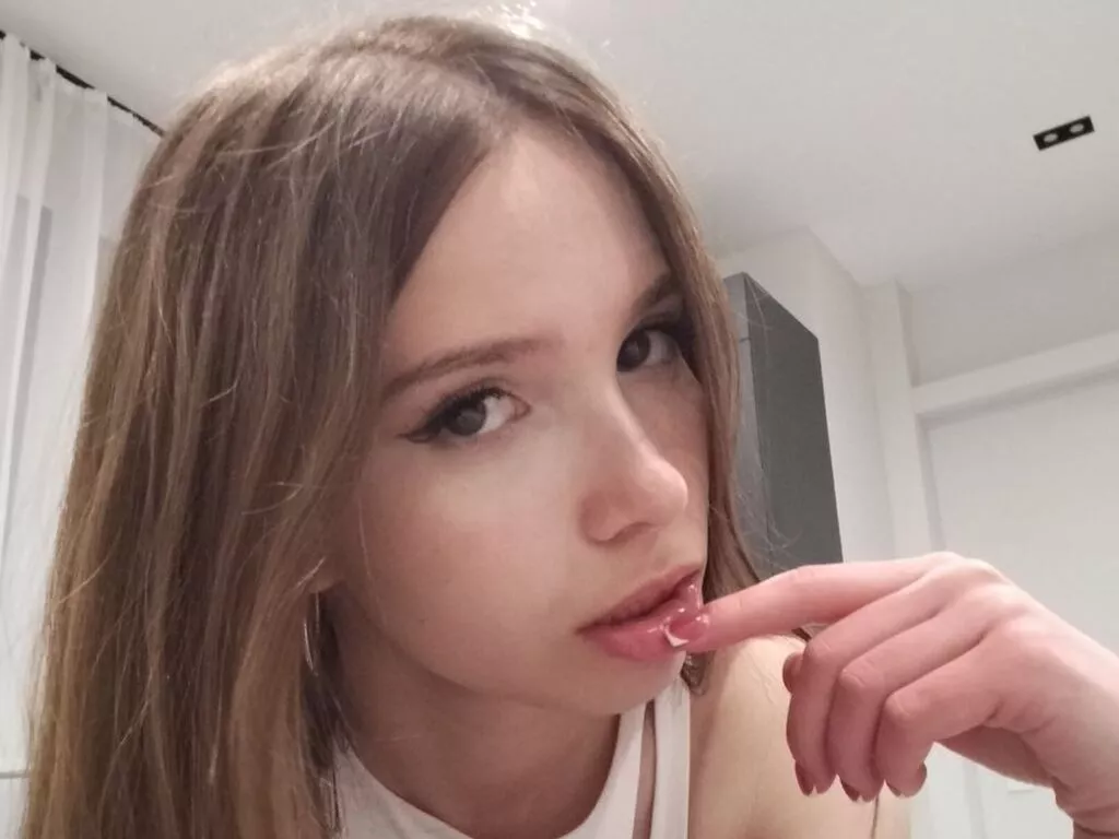 LiveJasmin RexellaGreaves is Group RexellaGreaves — I love surprises, gifts, I love fresh flowers, I love it when people give me compliments and talk to me heart to heart, I really love sweets, I love generous and positive men)