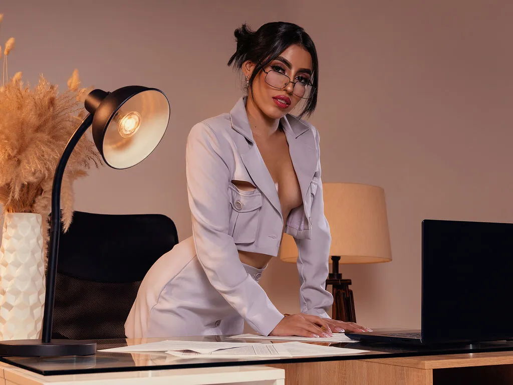 Offline VioletteMoons on LiveJasmin