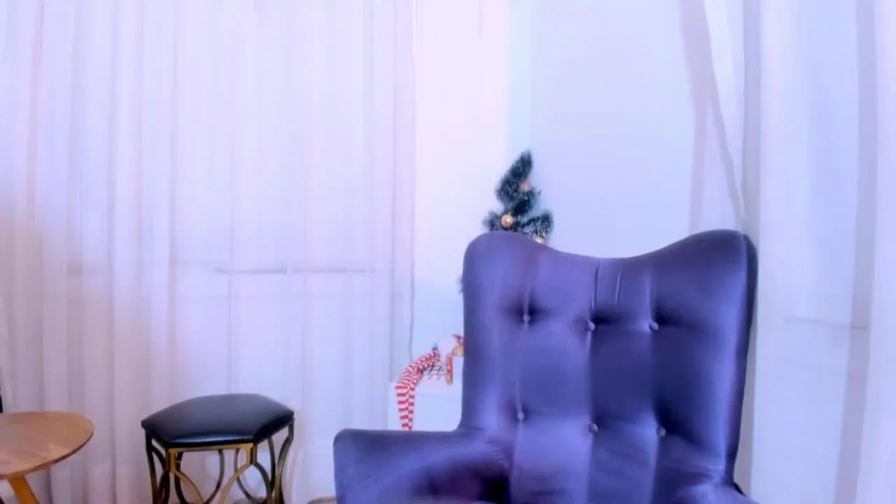 Offline AlexiiaBrown on Streamray