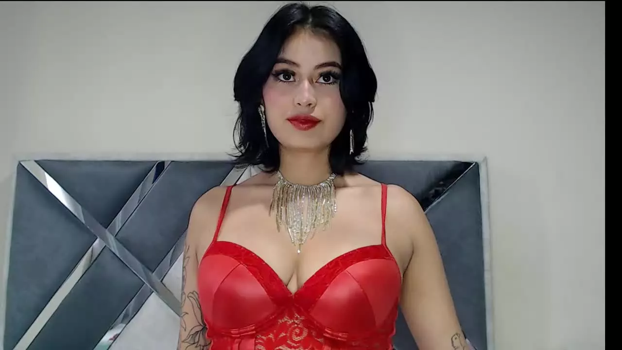 Offline AlisonCarterr on Streamray