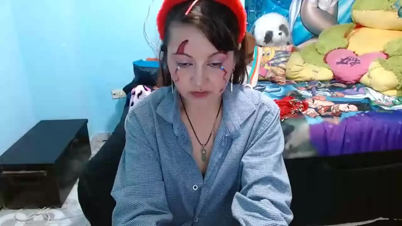 Offline AnieHorny on Streamray