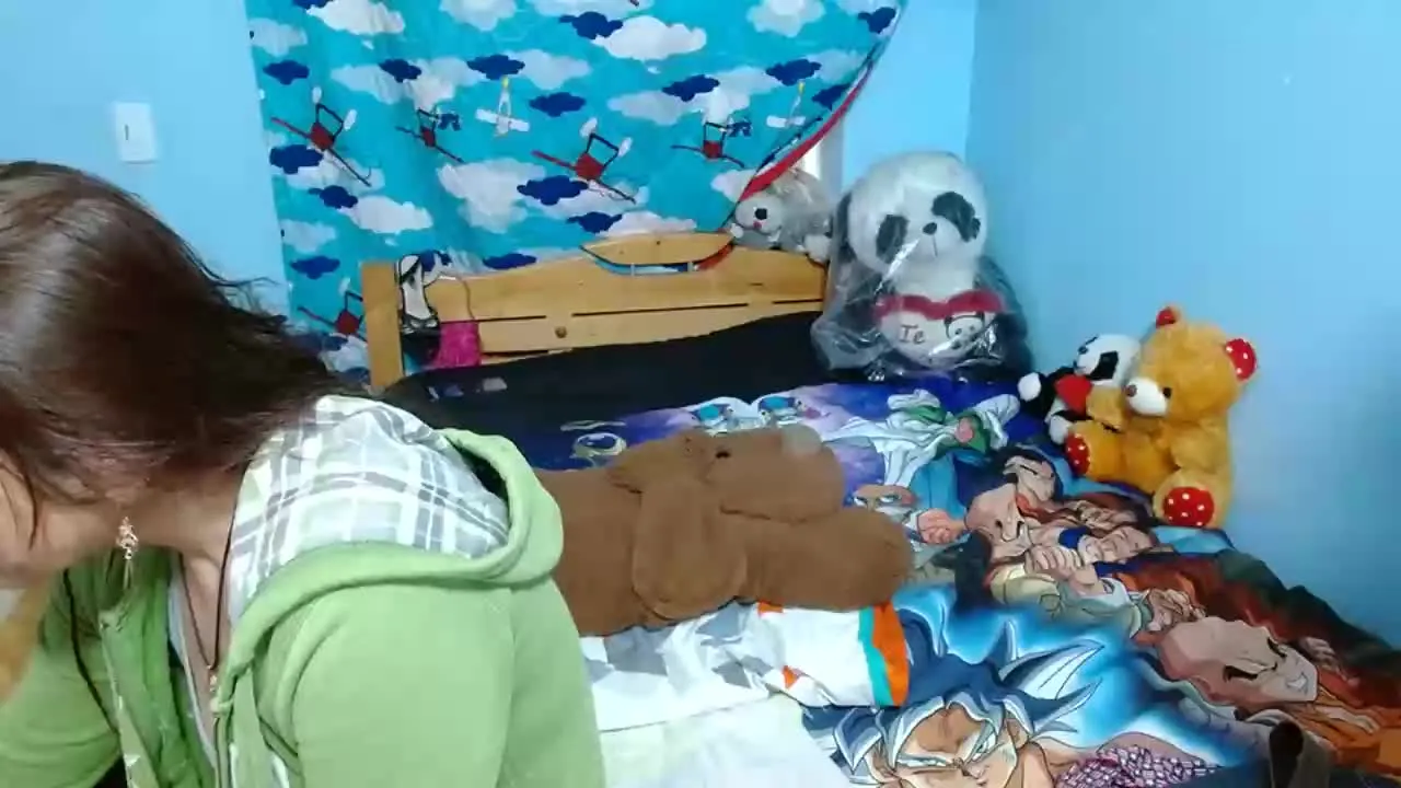 Offline AnieHorny on Streamray