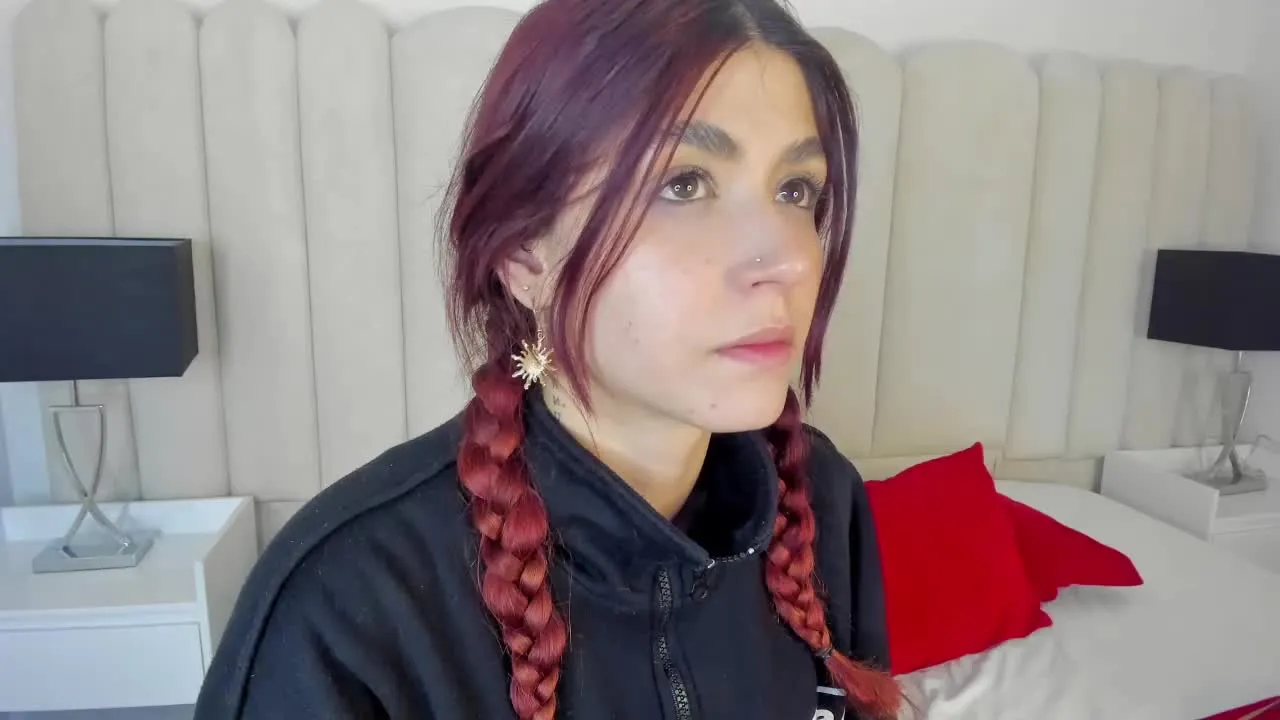 Anny_Cherry on Streamray 