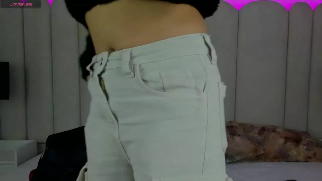 Anny_Cherry on Streamray 