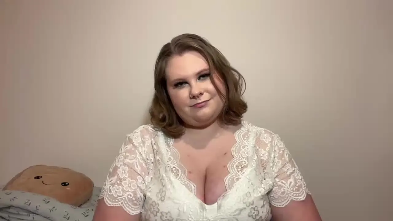 Offline BriannaCute on Streamray