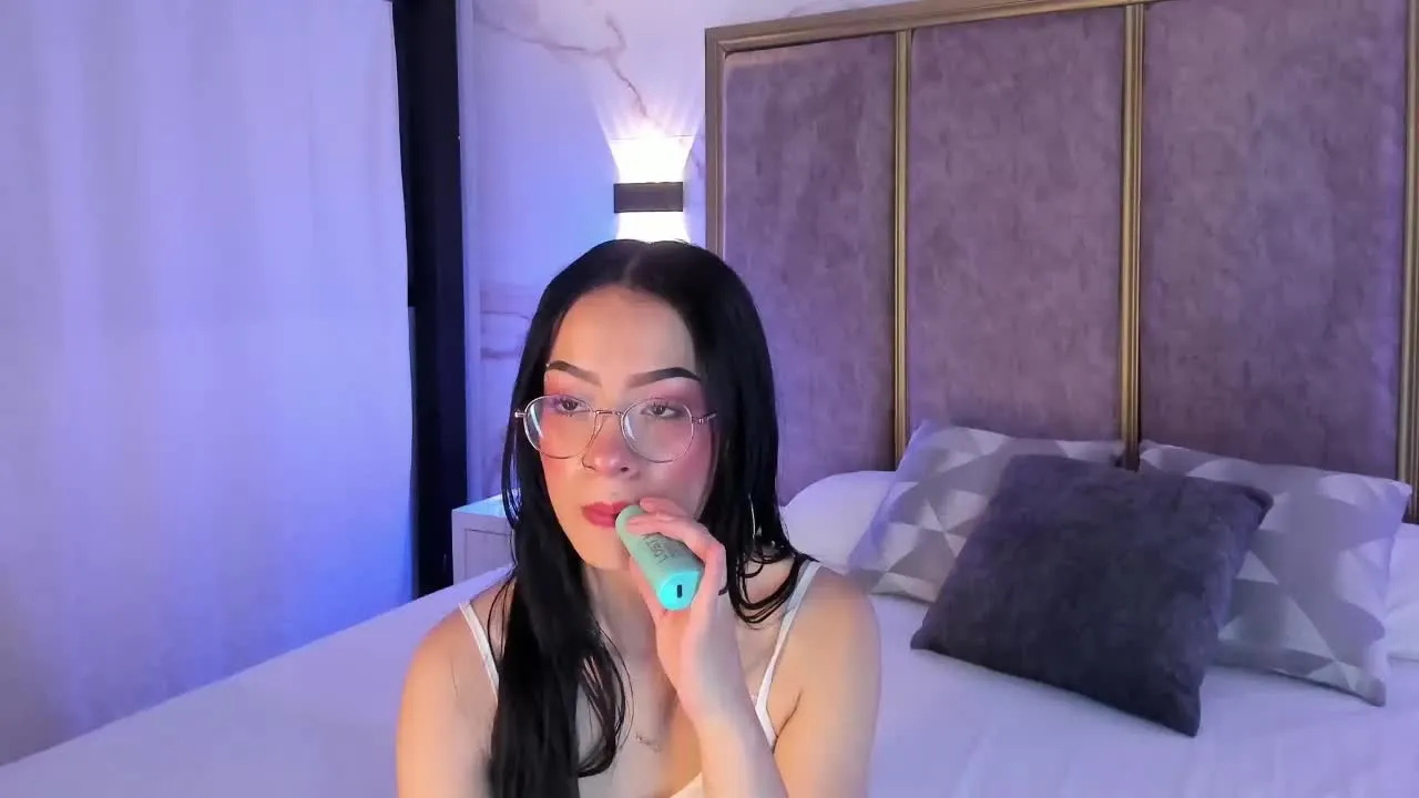 Freechat BrunaSantos on Streamray