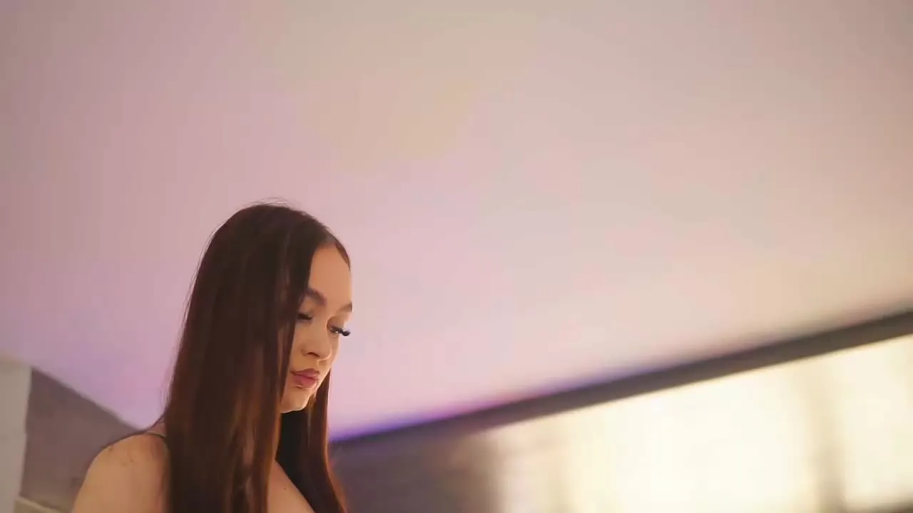 Offline BustyyBabee on Streamray