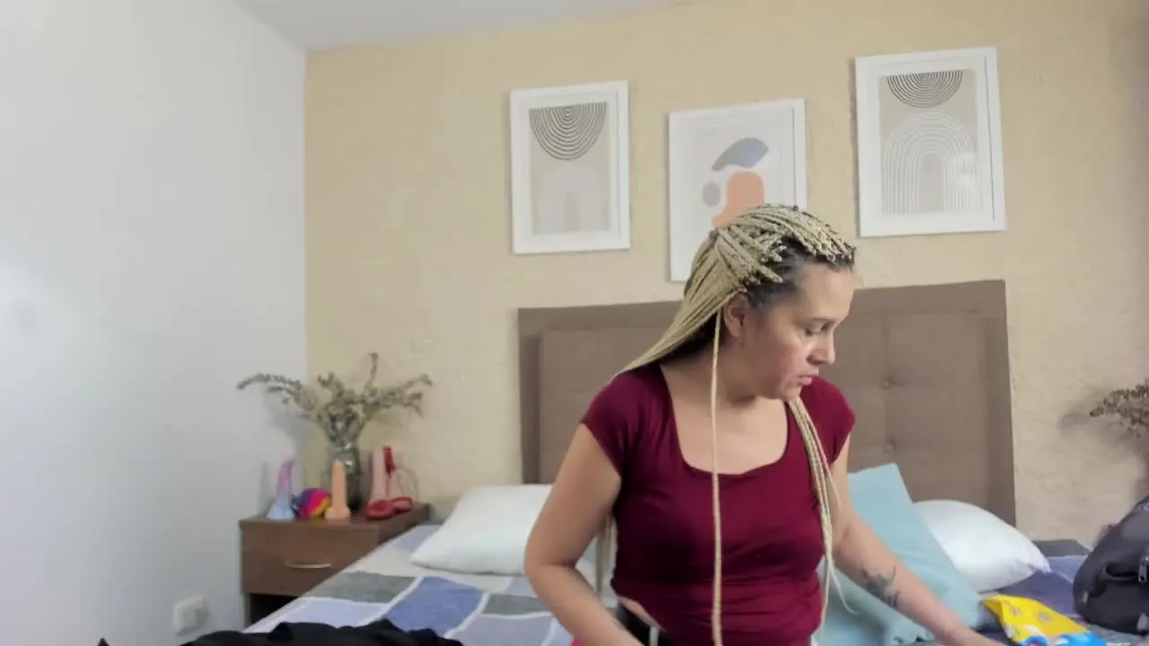 Offline CarolinaGlamour on Streamray