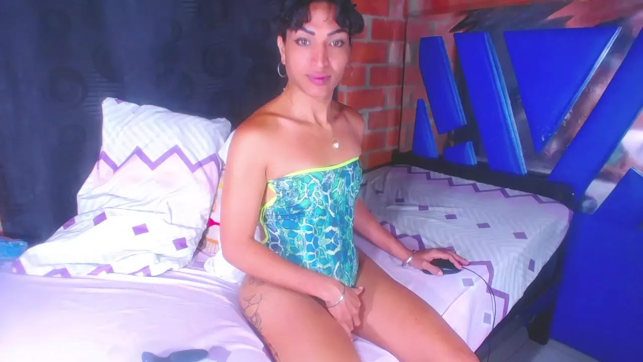 Offline cherryburnyTS on Streamray