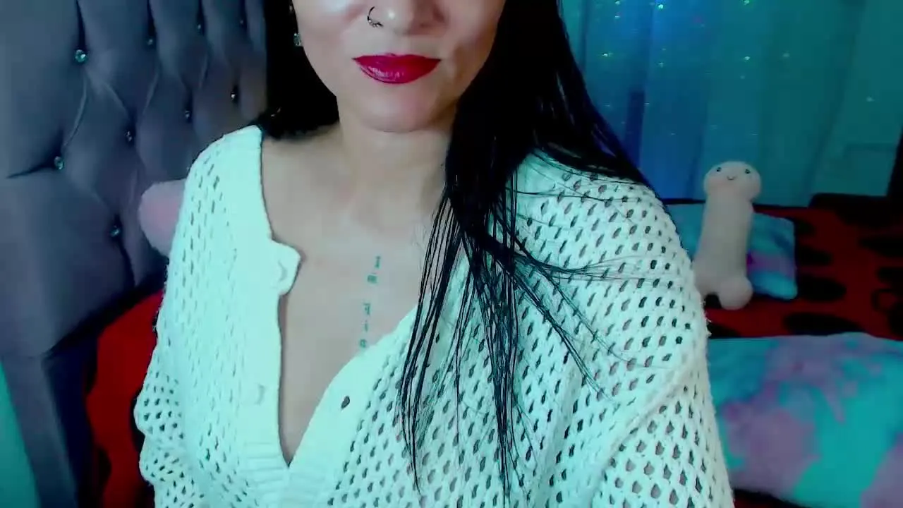 Offline Christal777 on Streamray