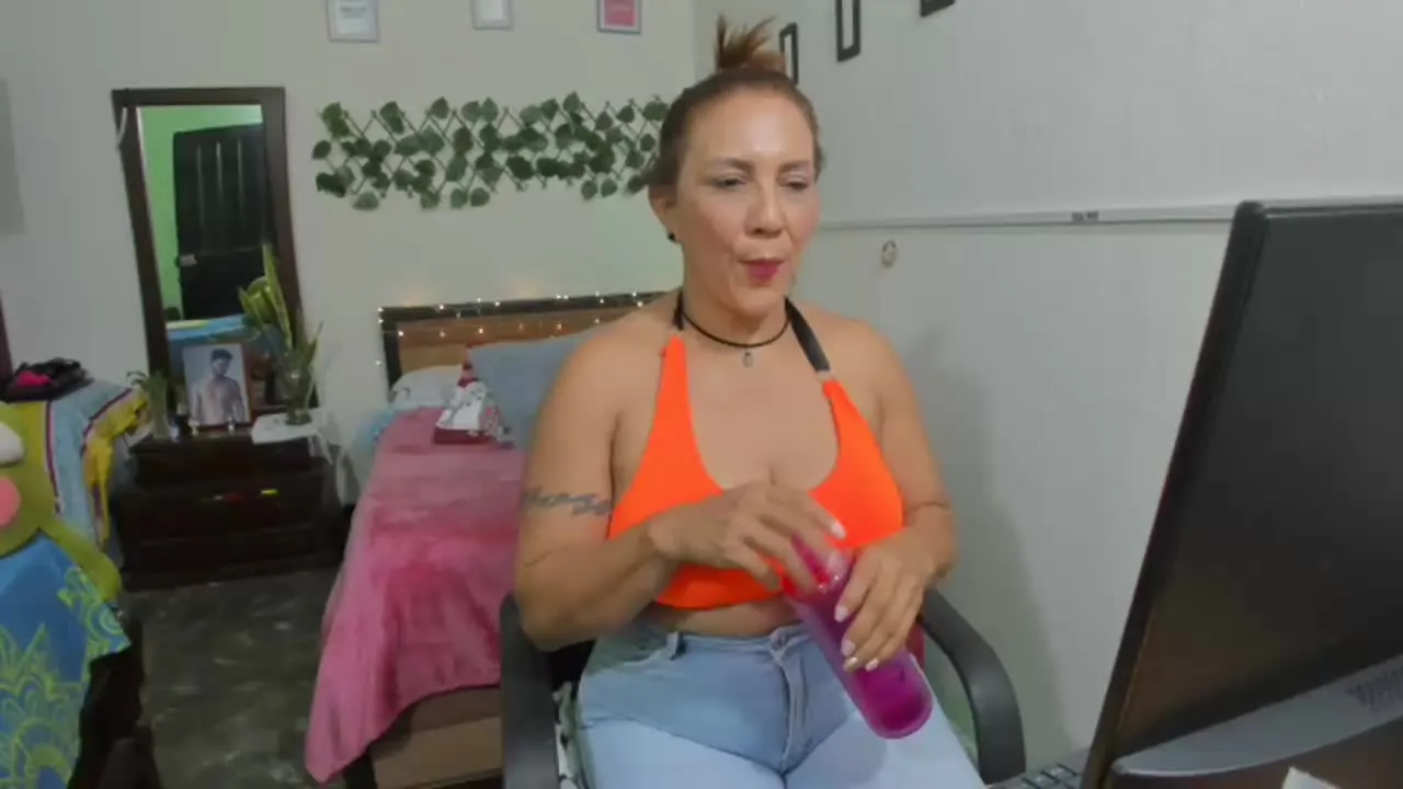 Offline cristaluna on Streamray