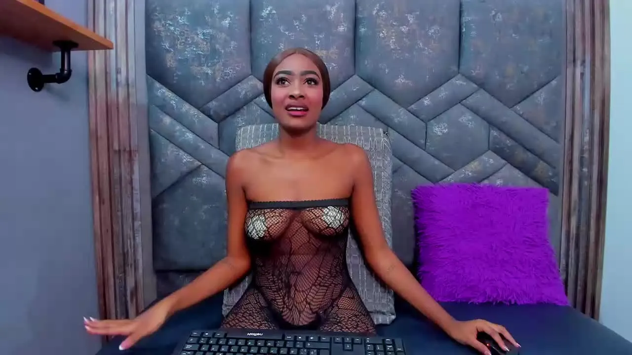 Offline DalilaQueen on Streamray