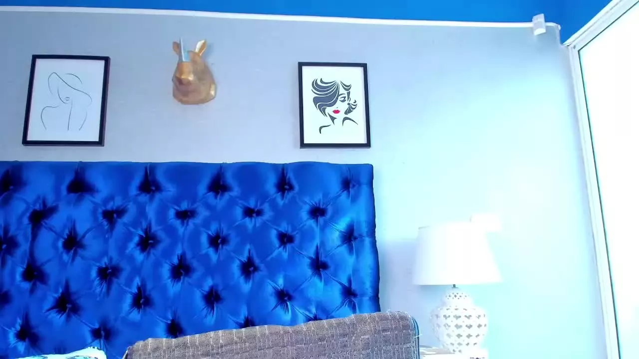 Offline DalilaQueen on Streamray