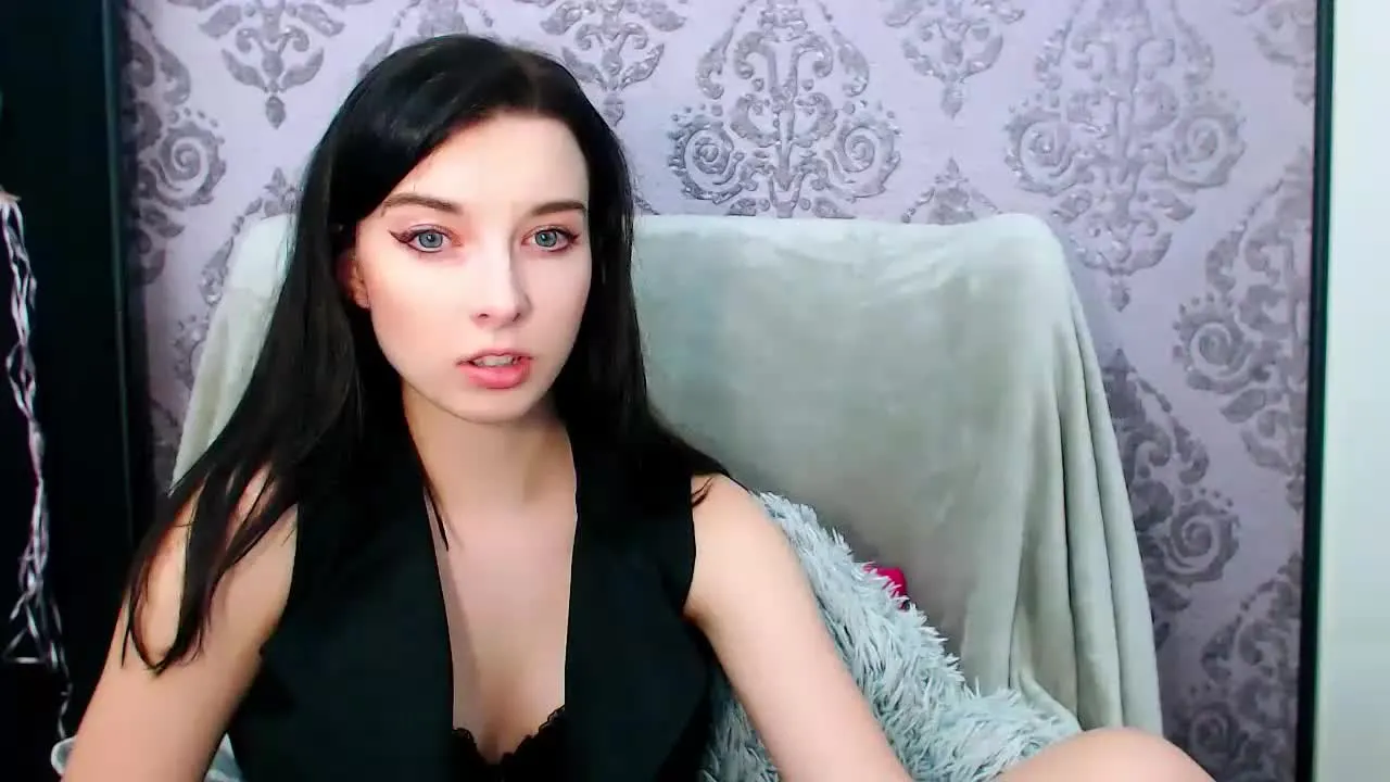 Freechat DominaLuna on Streamray