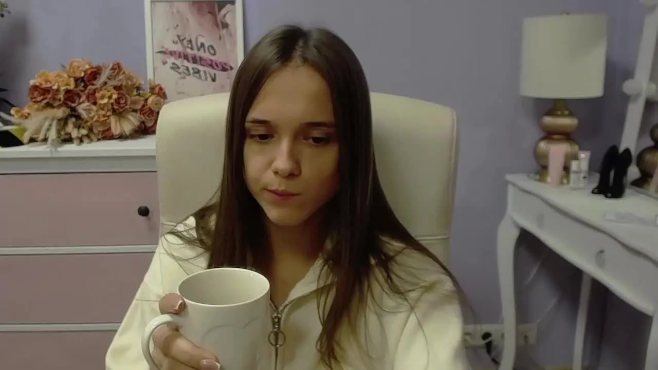 Offline emily_dream on Streamray