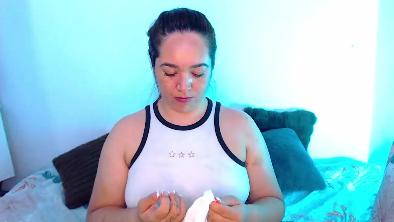 Offline EmilyBeker on Streamray