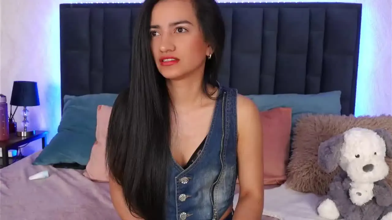 Offline EmilyPrincy on Streamray