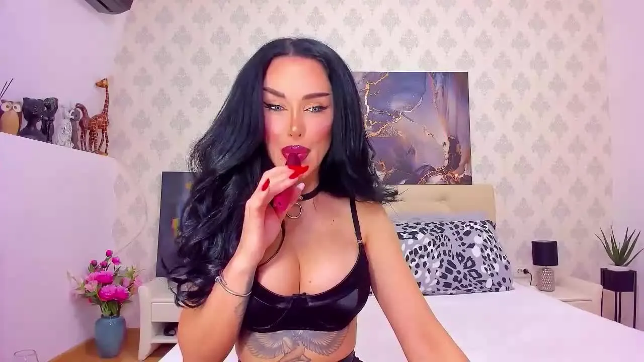 Offline FrancescaHarris on Streamray