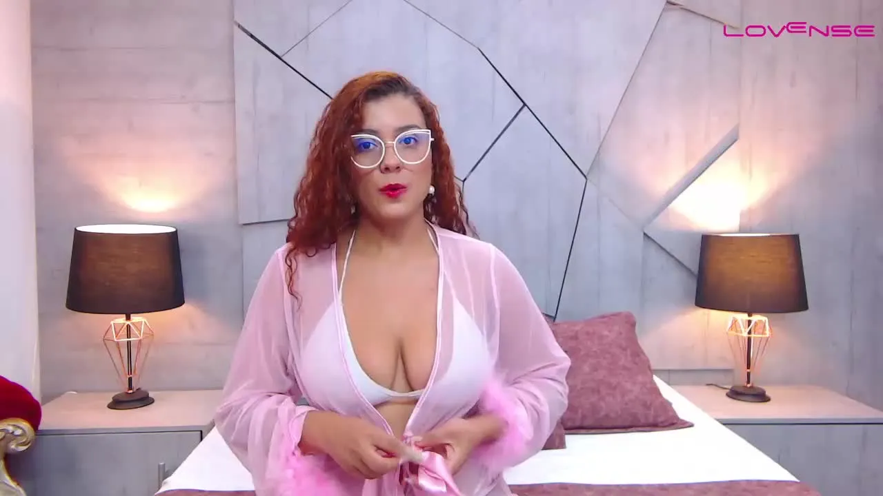 Offline GabrielaFontan on Streamray