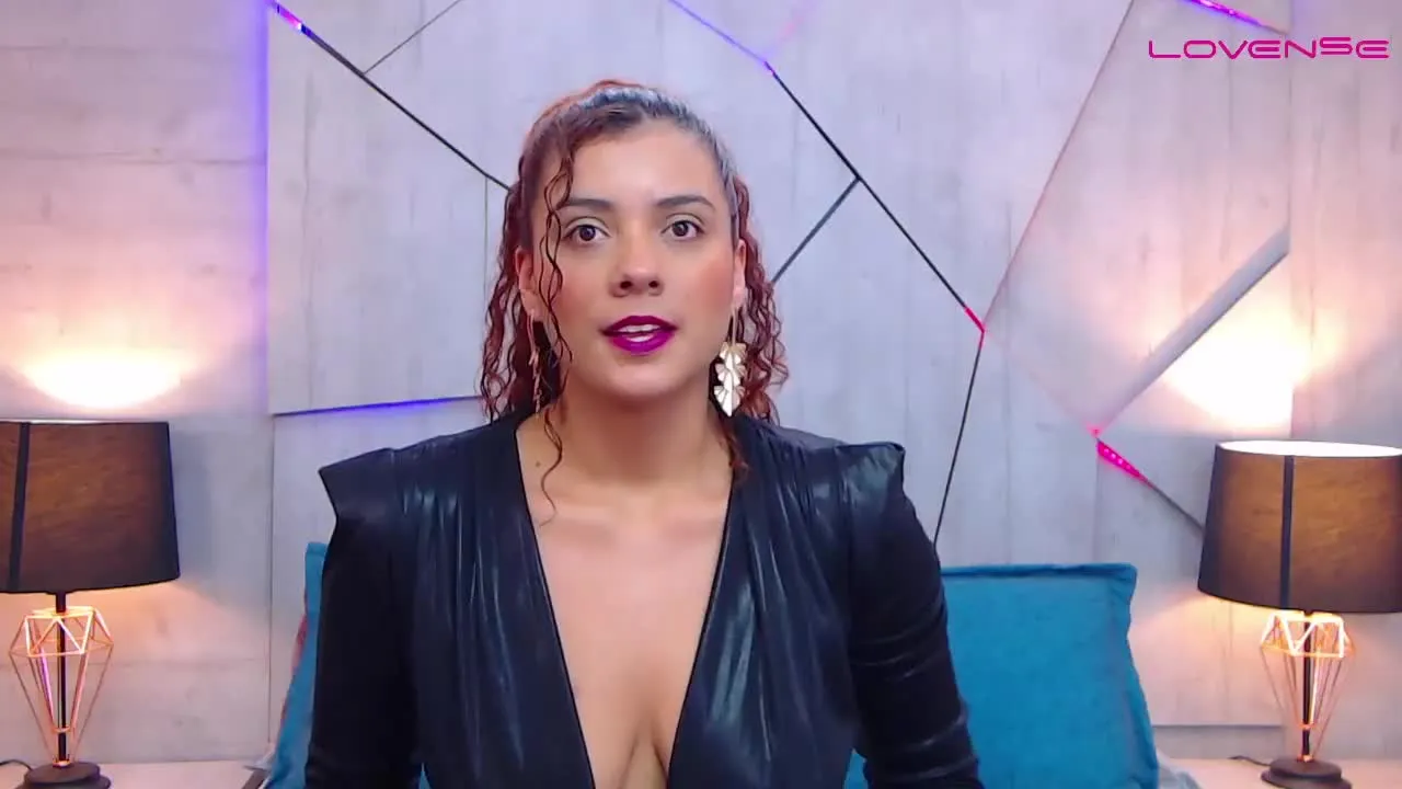 Offline GabrielaFontan on Streamray