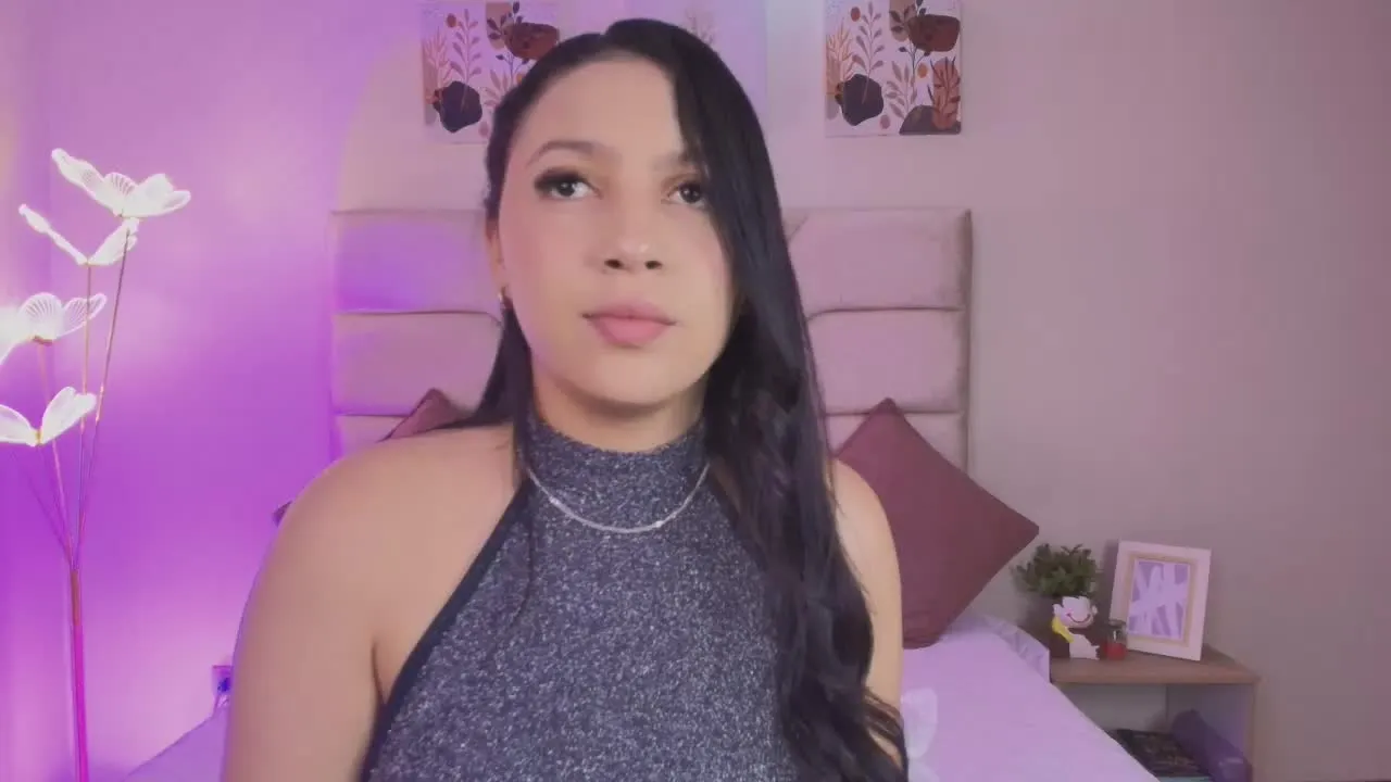 Offline GabrielaSttonnee on Streamray