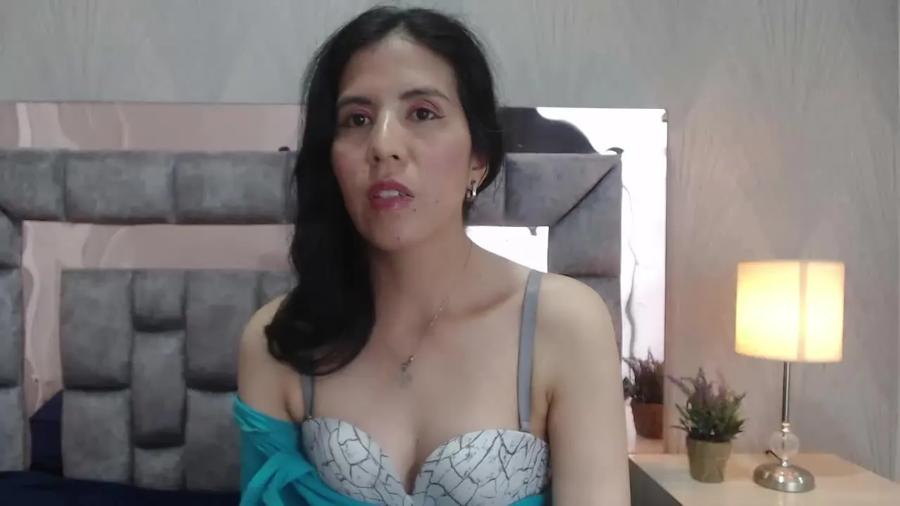 GiselaZivic — Freechat on Streamray