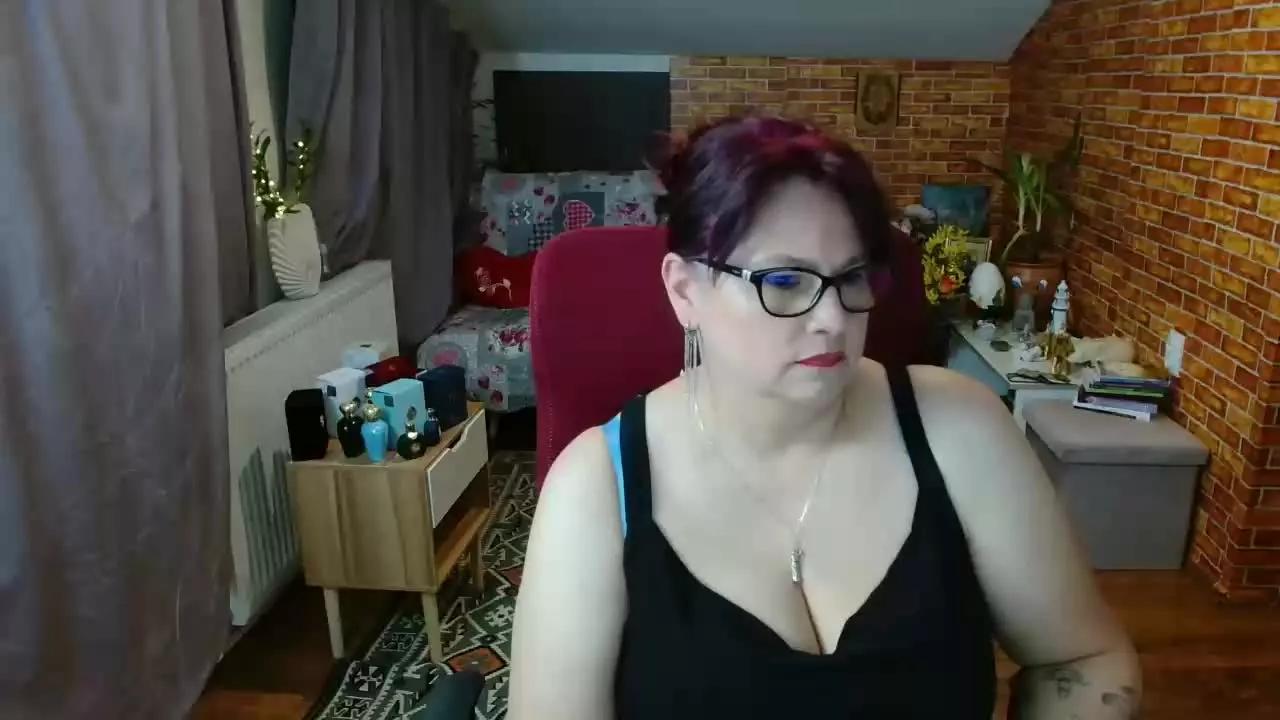 hellen37 from Streamray