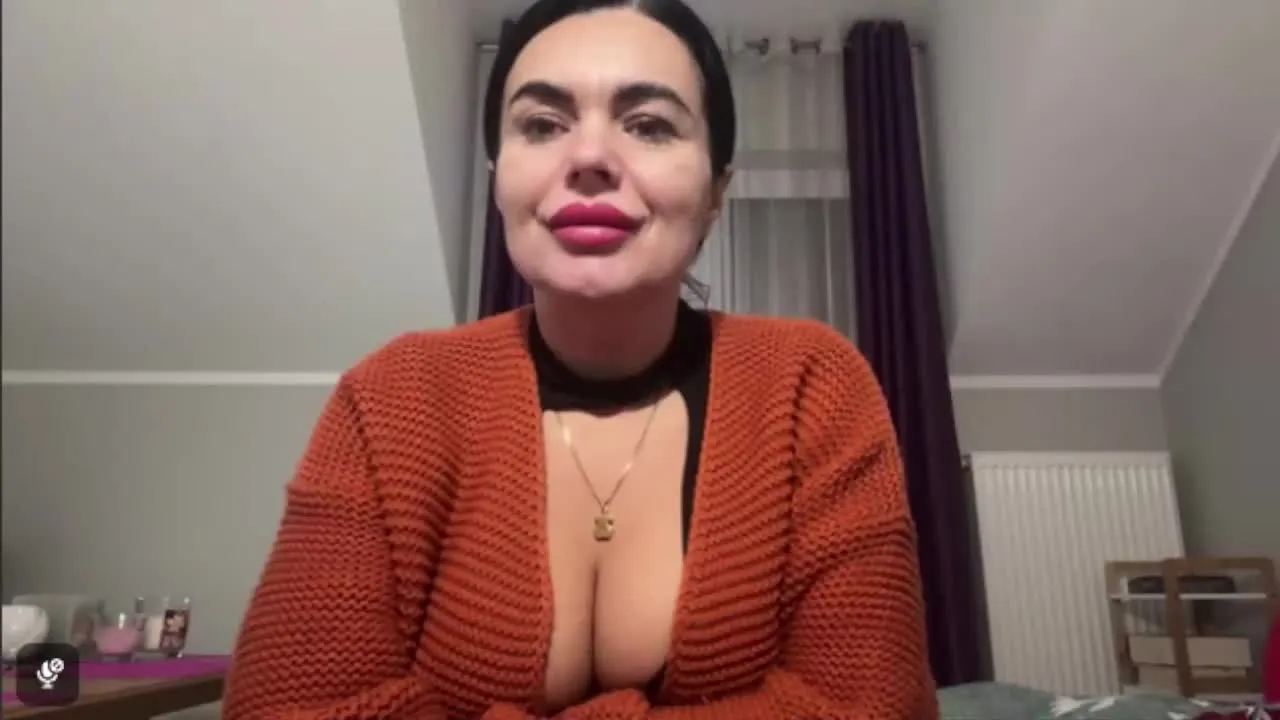Offline JennyPassion on Streamray