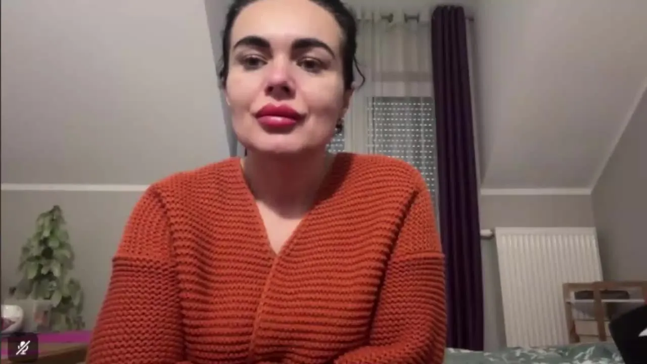 Offline JennyPassion on Streamray