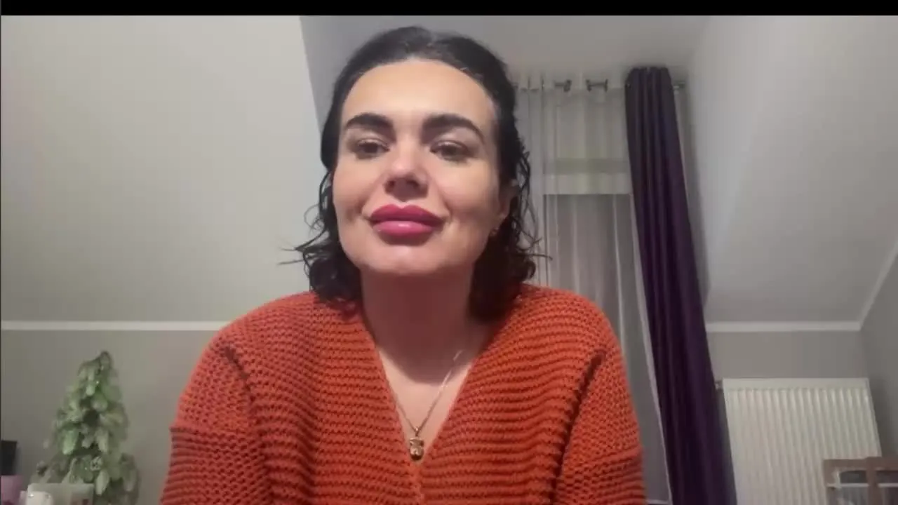 Offline JennyPassion on Streamray